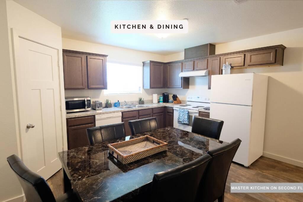 3 Story, 3 Bdrm, 4 Beds, 2 Bath, North Houston, Iah - 10B Vila Exterior foto