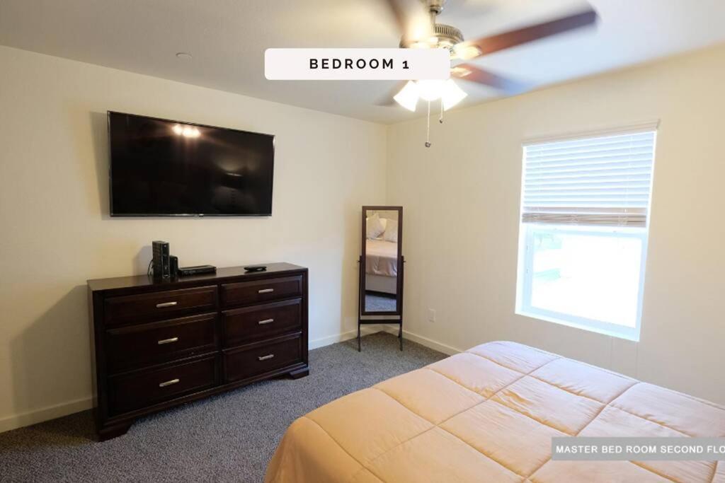 3 Story, 3 Bdrm, 4 Beds, 2 Bath, North Houston, Iah - 10B Vila Exterior foto
