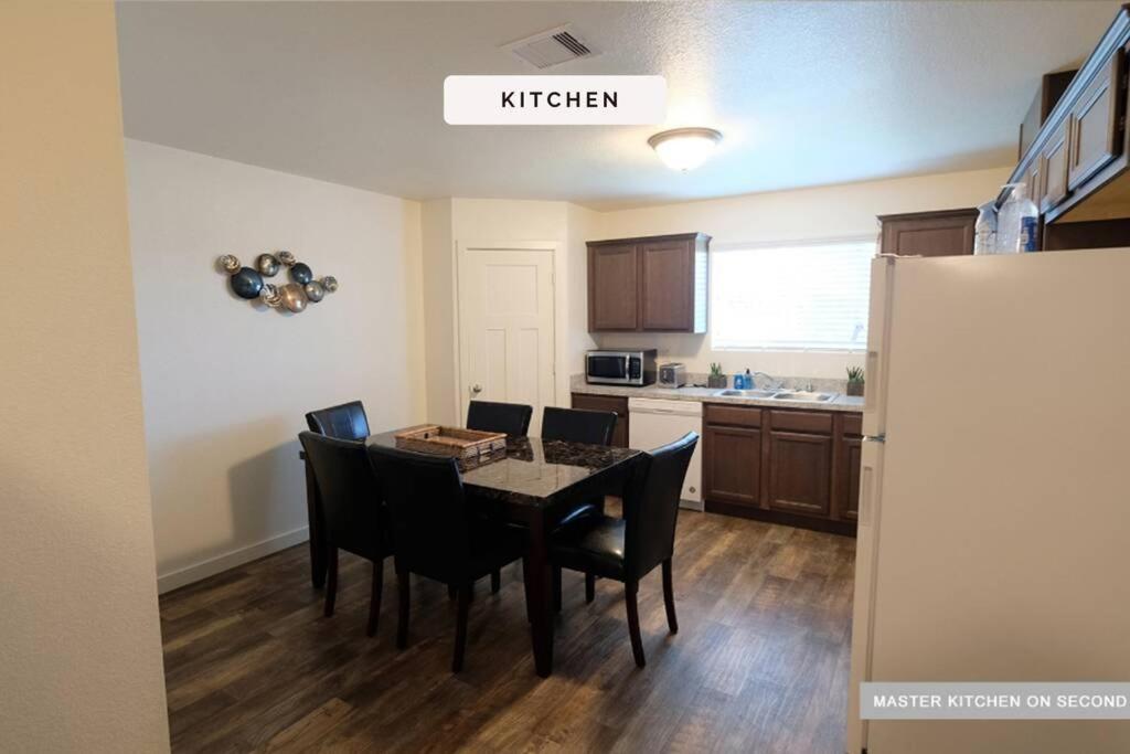 3 Story, 3 Bdrm, 4 Beds, 2 Bath, North Houston, Iah - 10B Vila Exterior foto